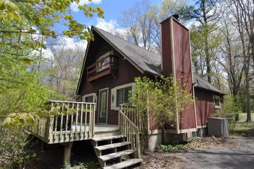 Holiday home Retreat W/ Hot Tub, Short Walk To & Pool *